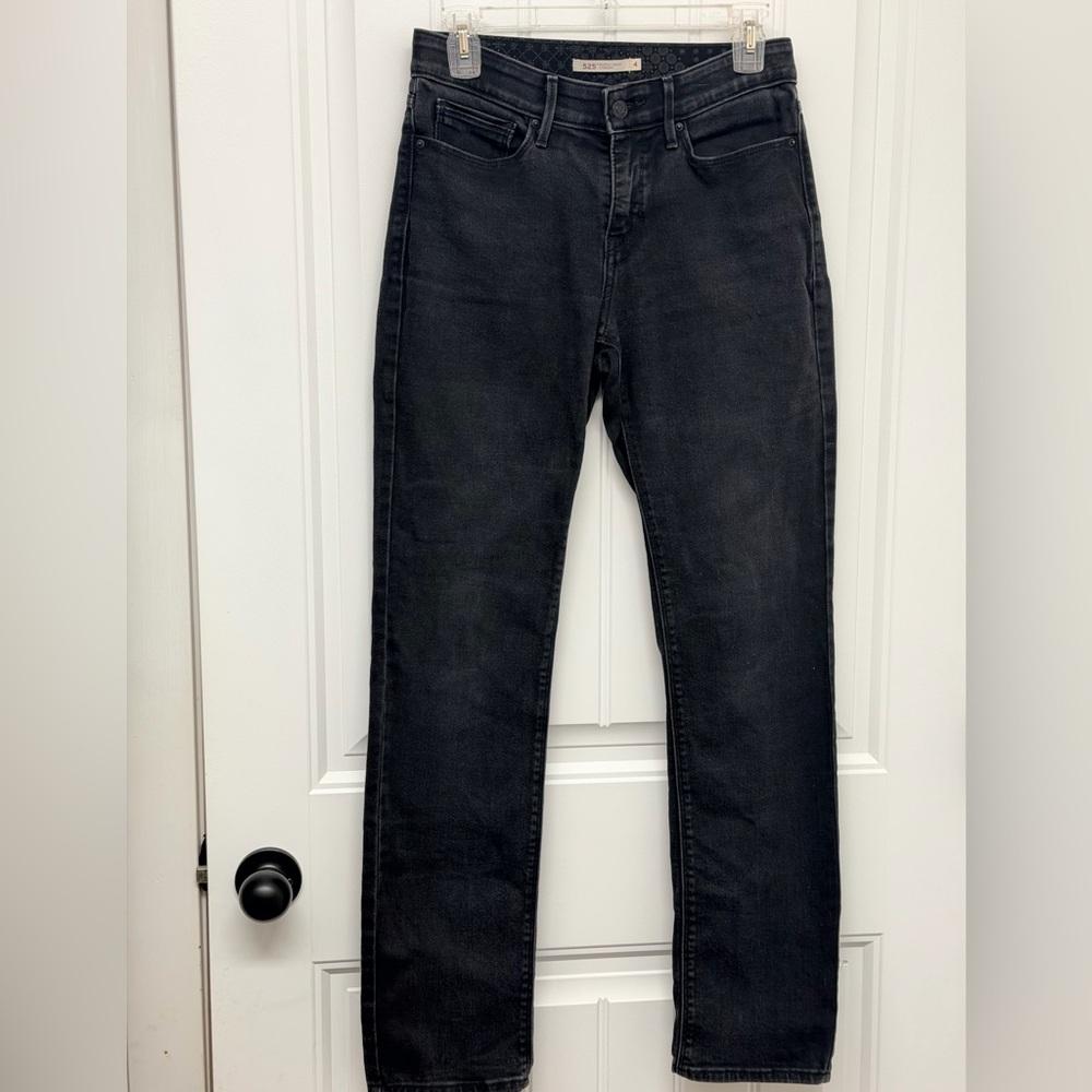 Levis black denim Perfect Waist Straight Jeans size 27
